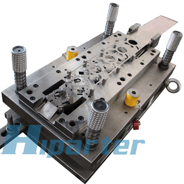 Cold sheet progressive stamping mould